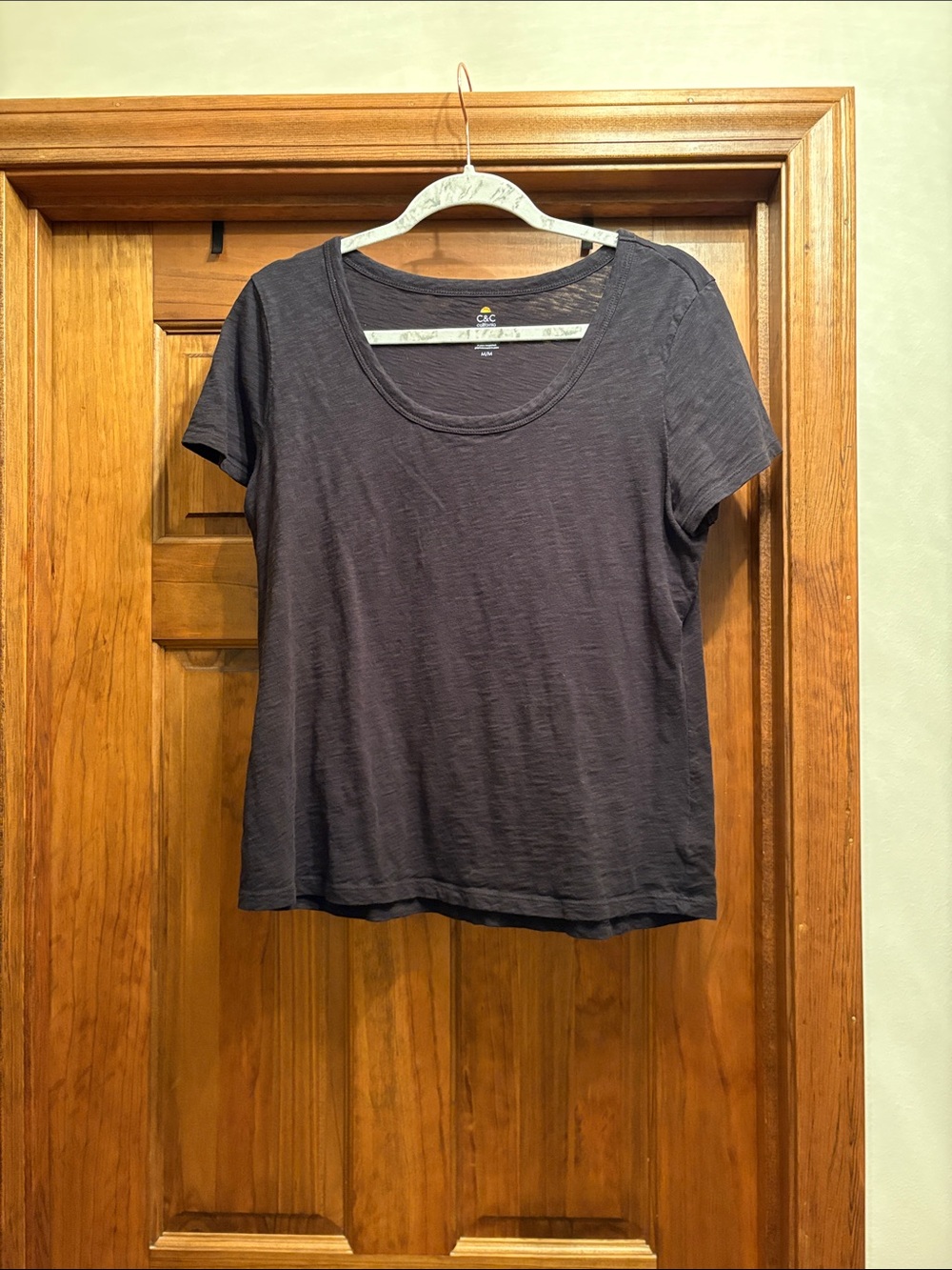 C&C black Short Sleeve Scoop Neck Women's Tee size Medium